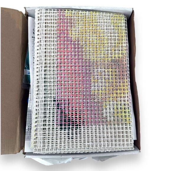 Latch Hook Kit J&P Coats 1998 Christmas Puppy 20" x 27" Art 25518 New Open Box - Picture 12 of 15